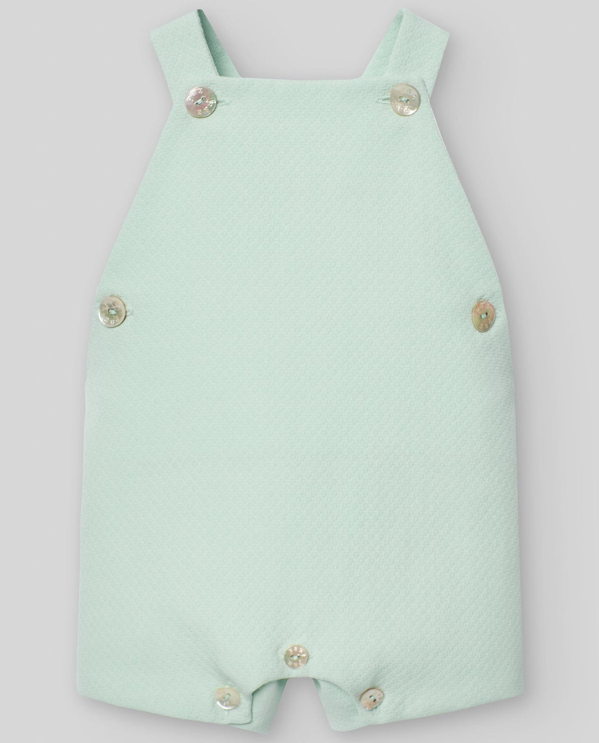 Alvaro Overall