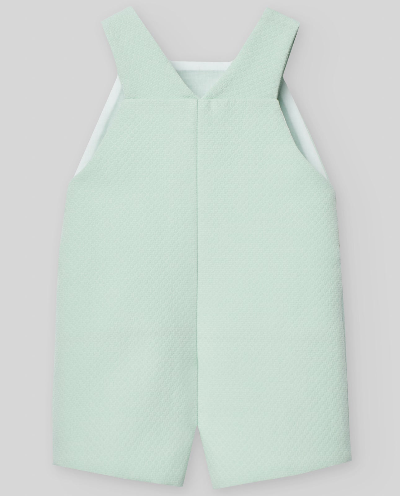 Alvaro Overall